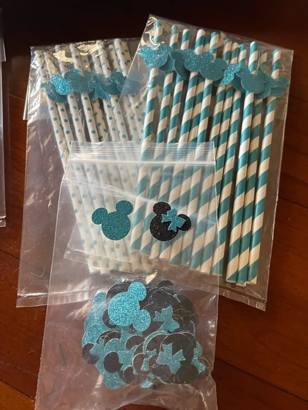 24 Teal Glitter Mouse Paper Straws & Confetti Set - Home Party Supplies